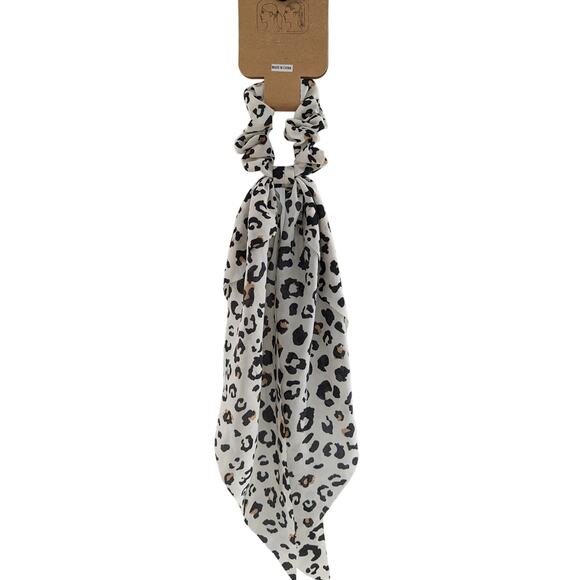 Leopard Print Hair Tie and Scrunchie Ponytail by Berry - Picture 6 of 7